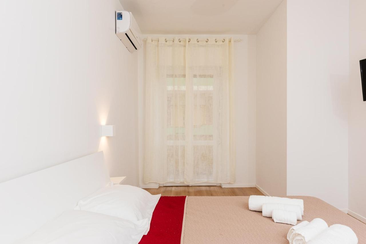 La Casa Di Ambra Hotel Porto Torres Exterior photo